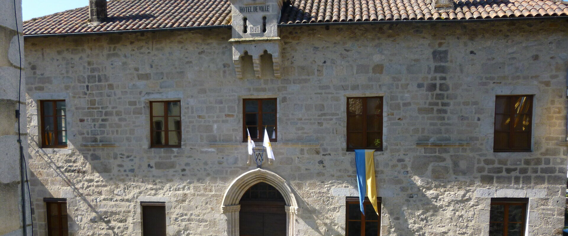 Mairie Commune Services Administratifs Cantal Auvergne